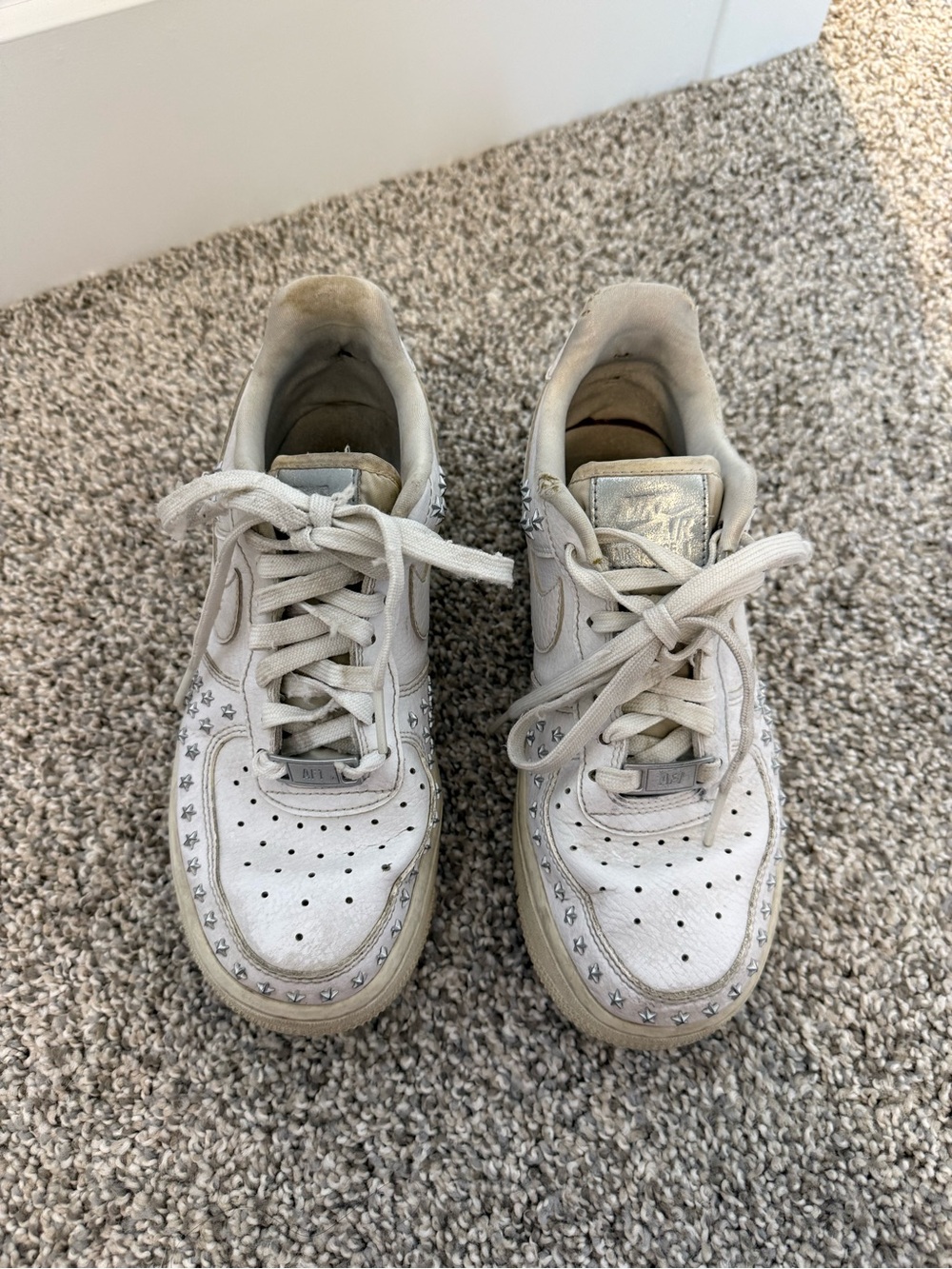Nike White Star-Embellished Women's Sneakers